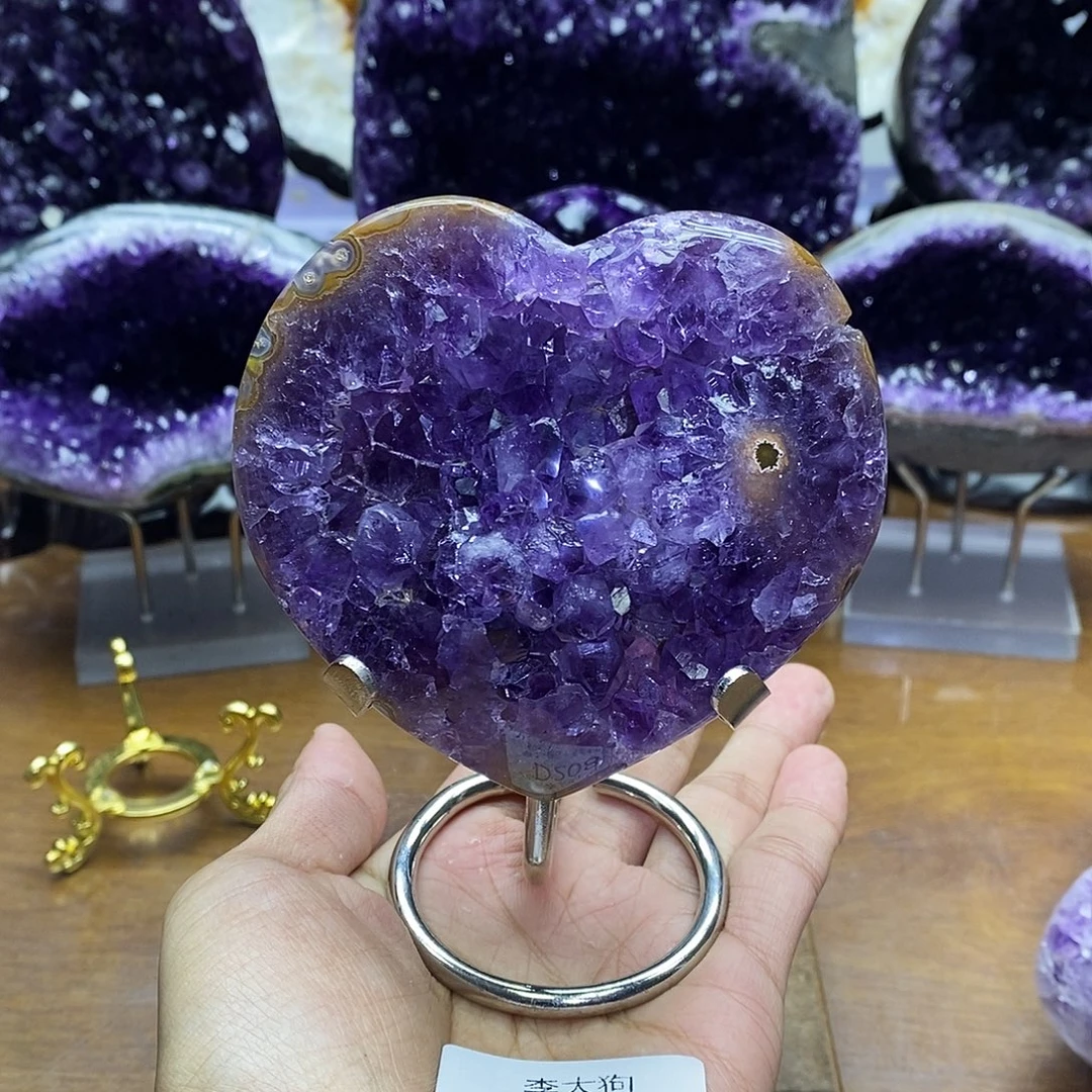 紫晶未镶嵌大型摆件（非配饰）