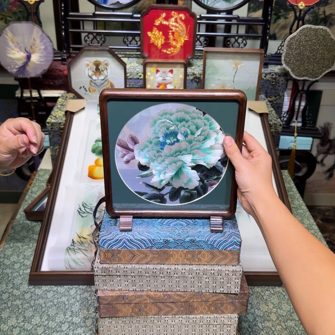 刺绣手工苏绣工艺制作技艺娴熟精湛