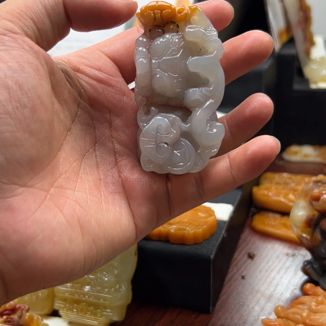 石英质玉（黄龙玉）未镶嵌多样性发货，发其一