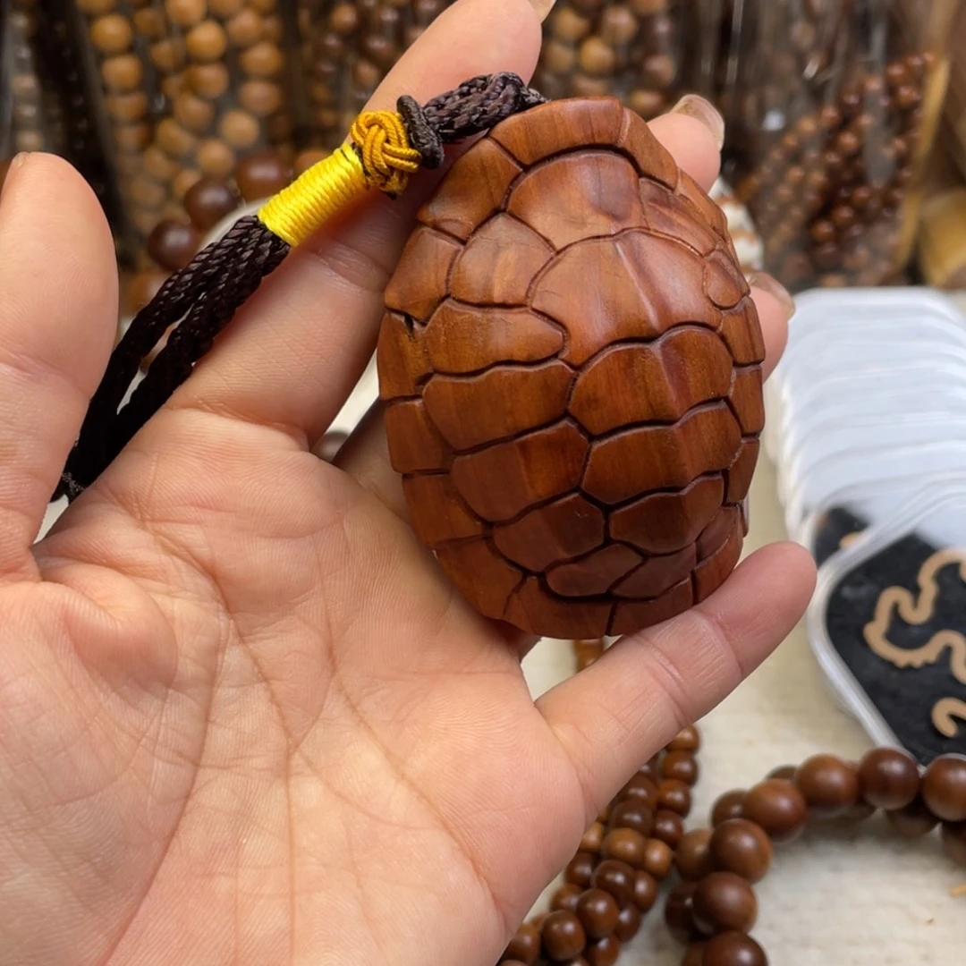 檀香木把件印度老山檀香富甲瑕疵