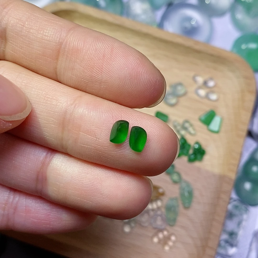 定制翡翠未镶嵌翡翠