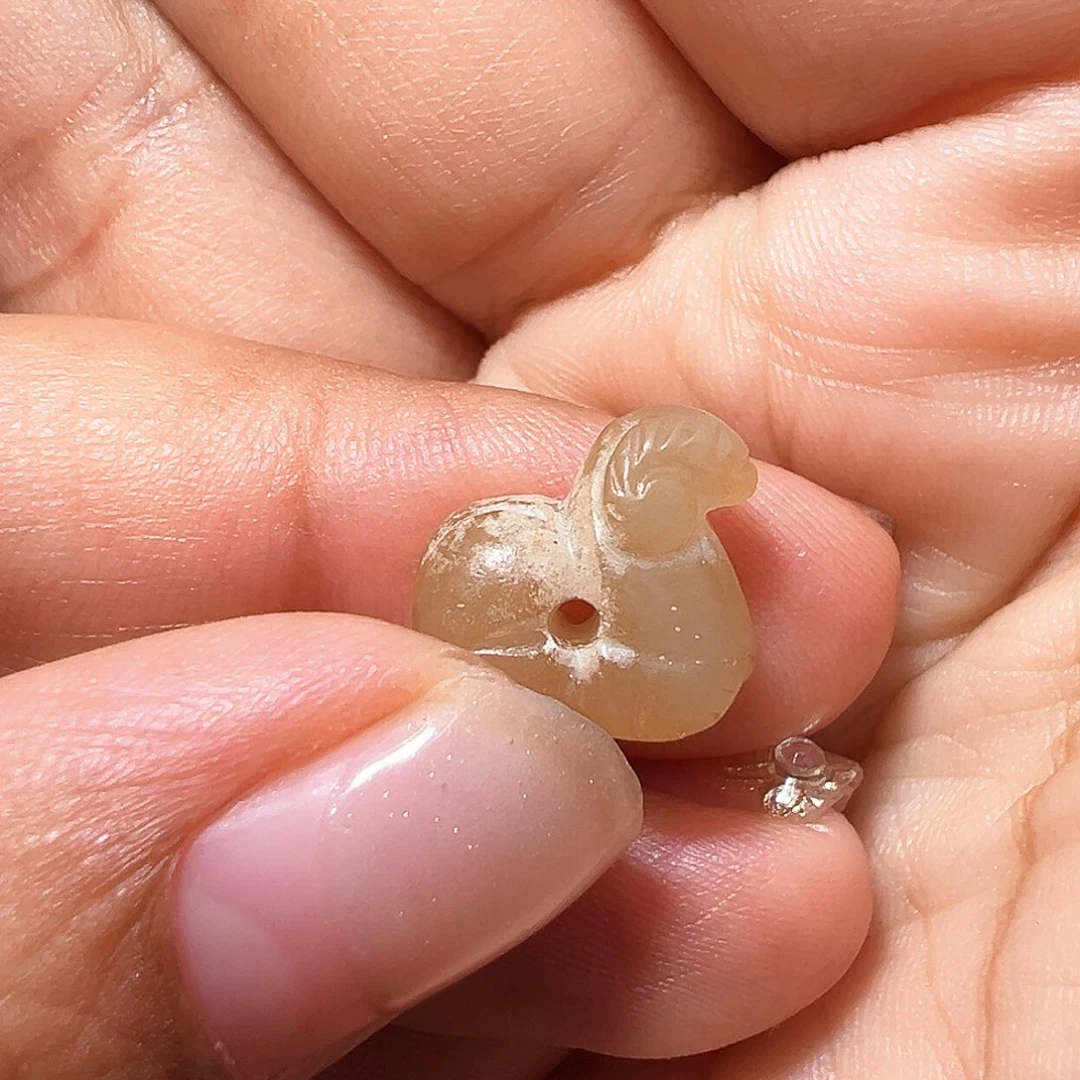 和田玉未镶嵌挂件如**意