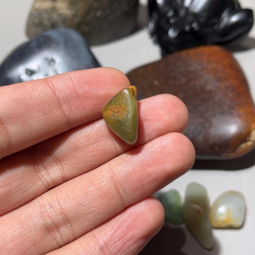 和田玉（子料）未镶嵌挂件