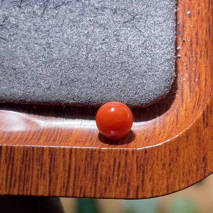 实***生南红玛瑙未镶嵌颈饰