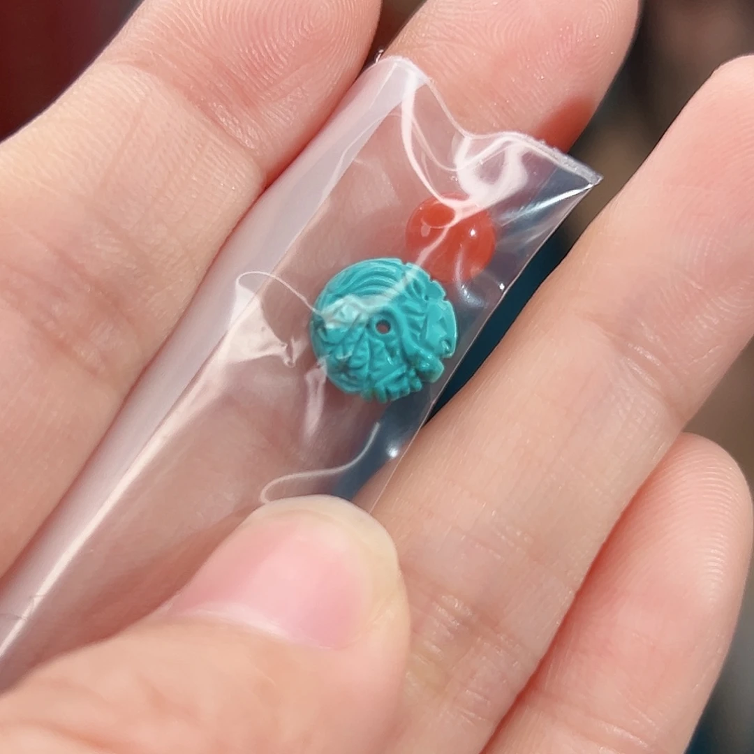 南红玛瑙未镶嵌珠宝奇石