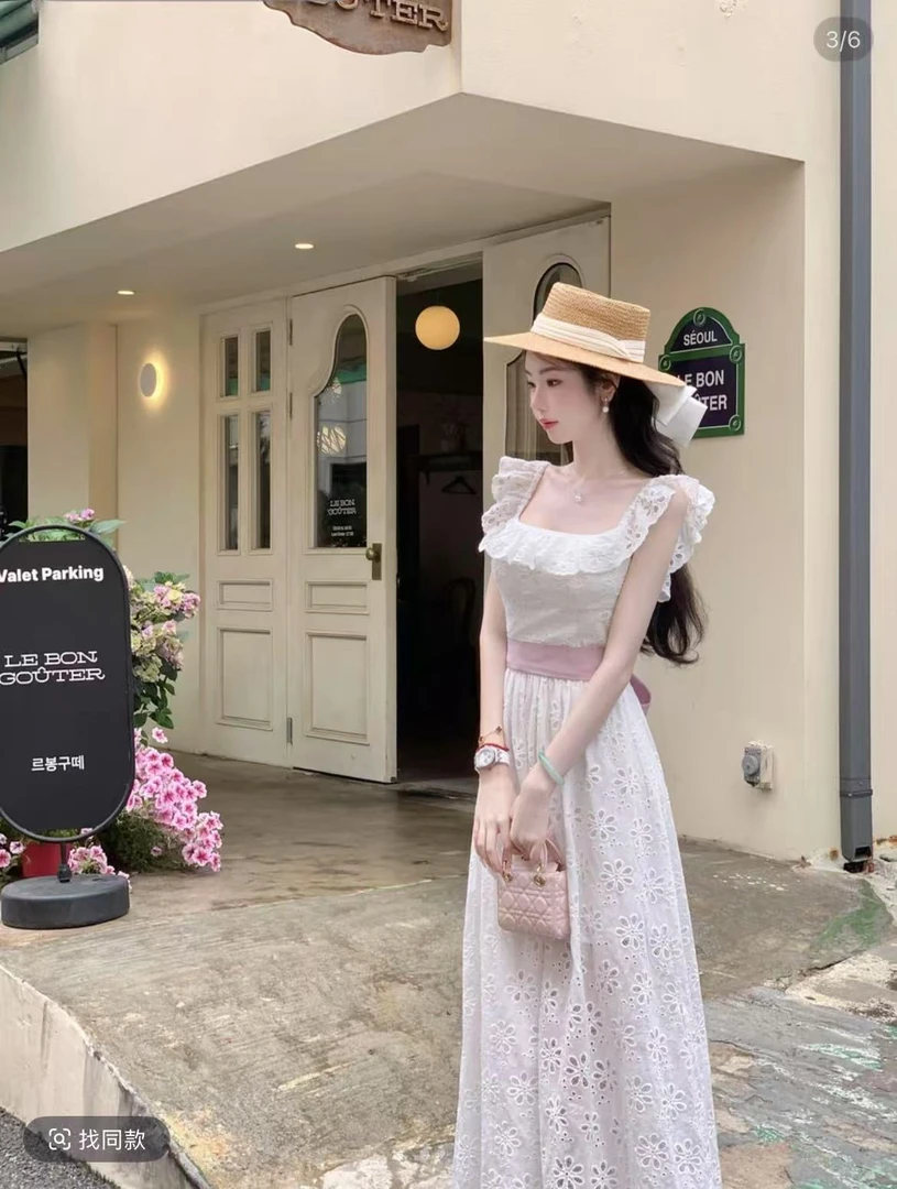 雅乔定制一诺倾情 2025夏季新款方领荷叶边镂空绣花连衣裙