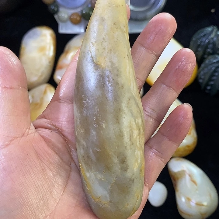 未镶嵌和田玉（糖玉）挂件