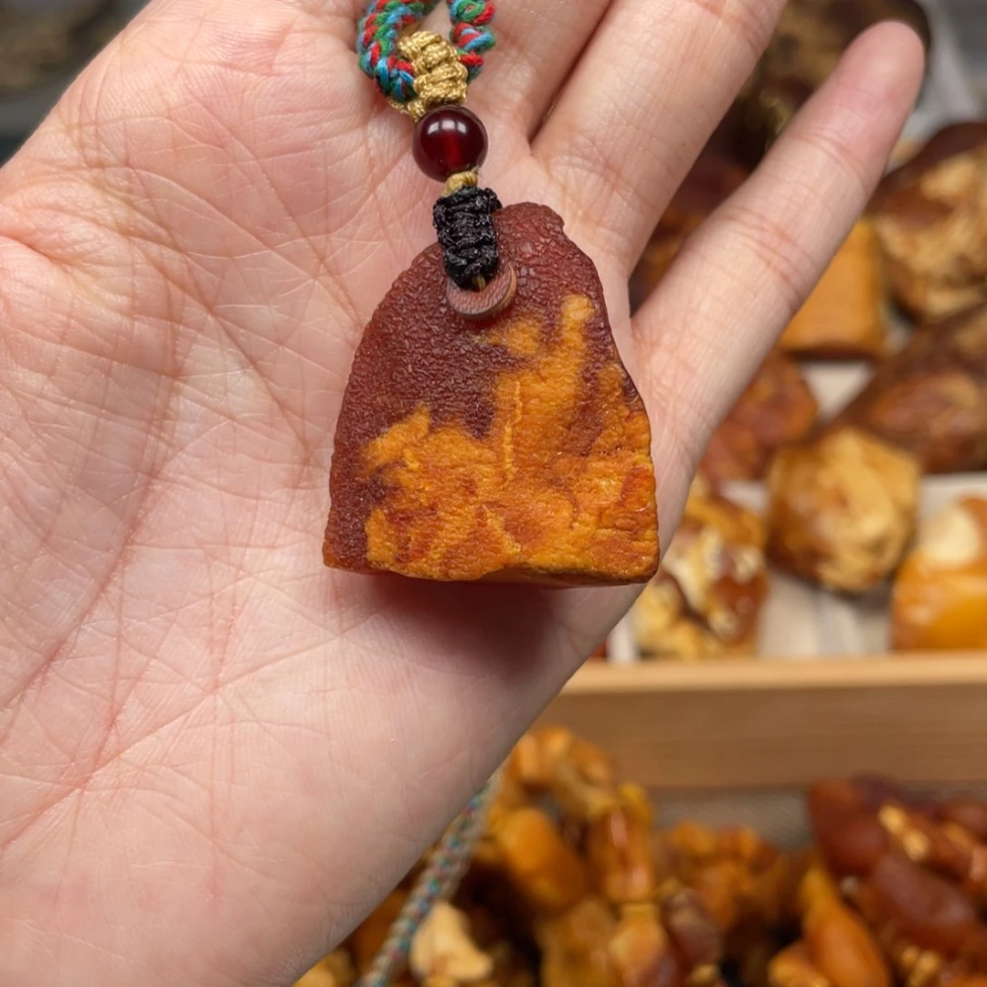 琥珀珠宝奇石未镶嵌