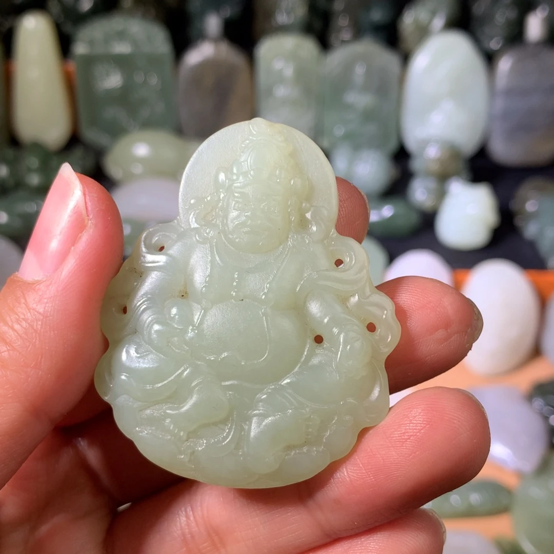 和田玉颈饰未镶嵌挂件46有包容