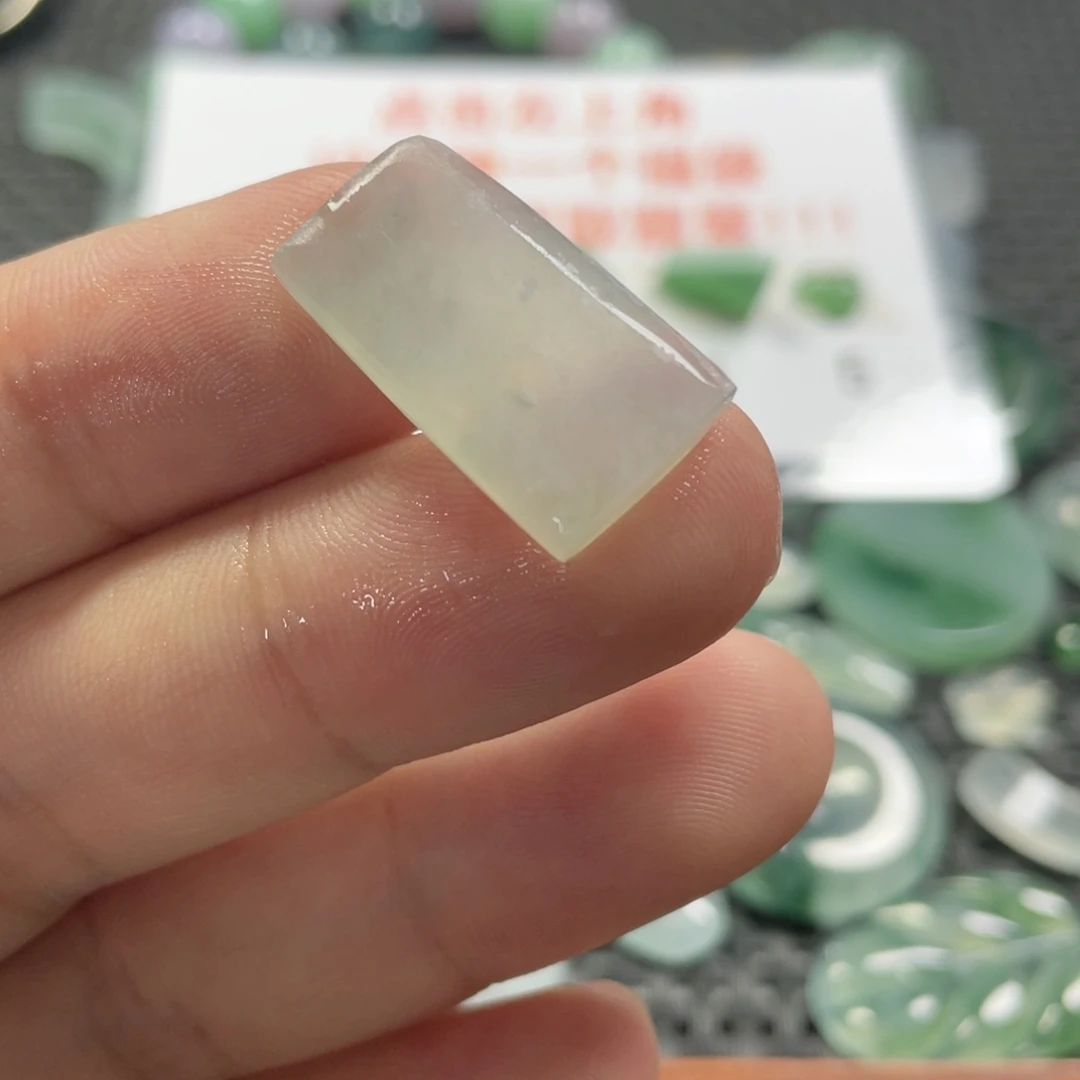 未镶嵌定制翡翠翡翠