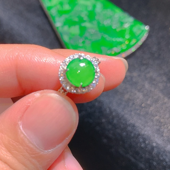 【闪购商品】翡翠颈饰银S925镶嵌翡翠