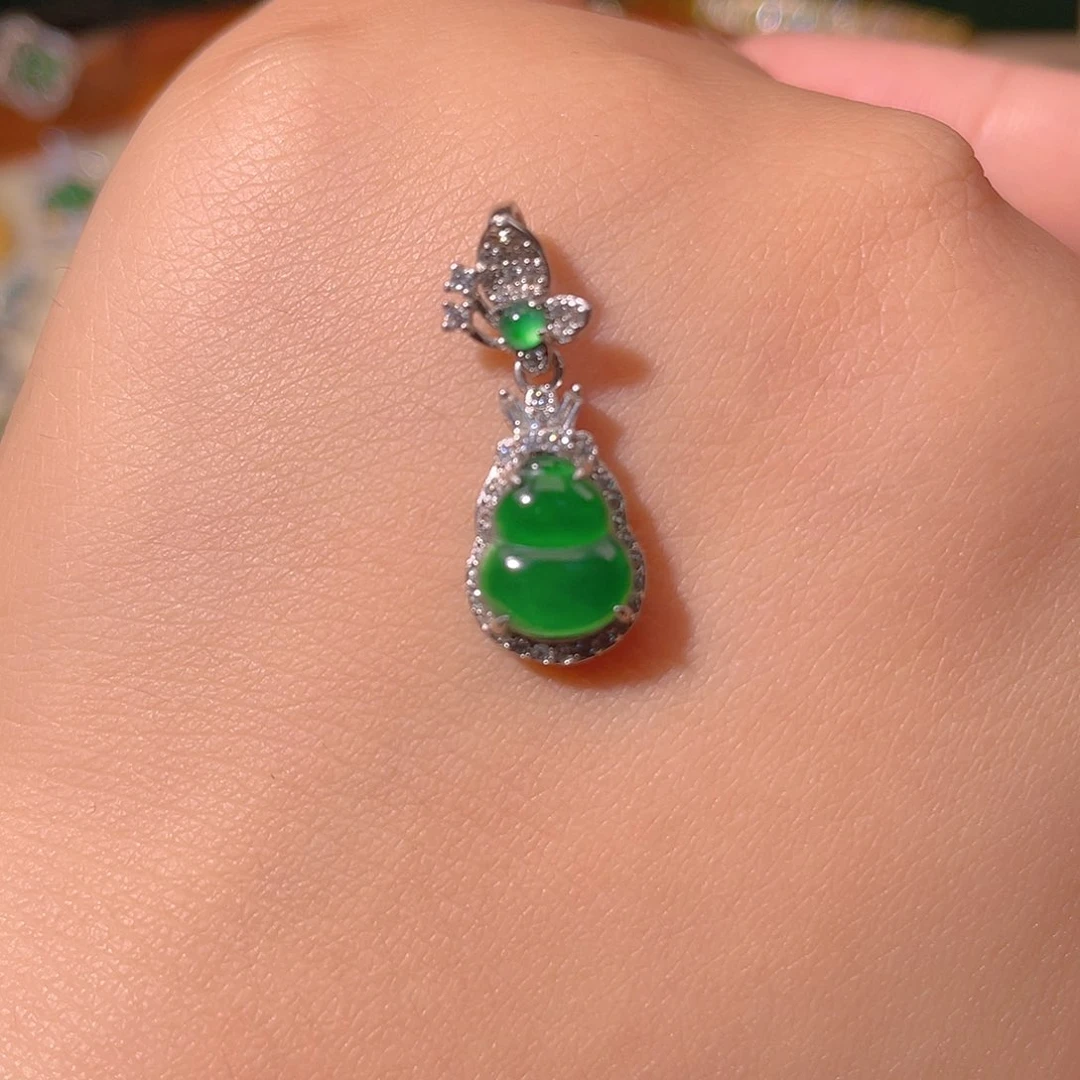 翡翠银S925镶嵌吊坠(不含链)依*晨