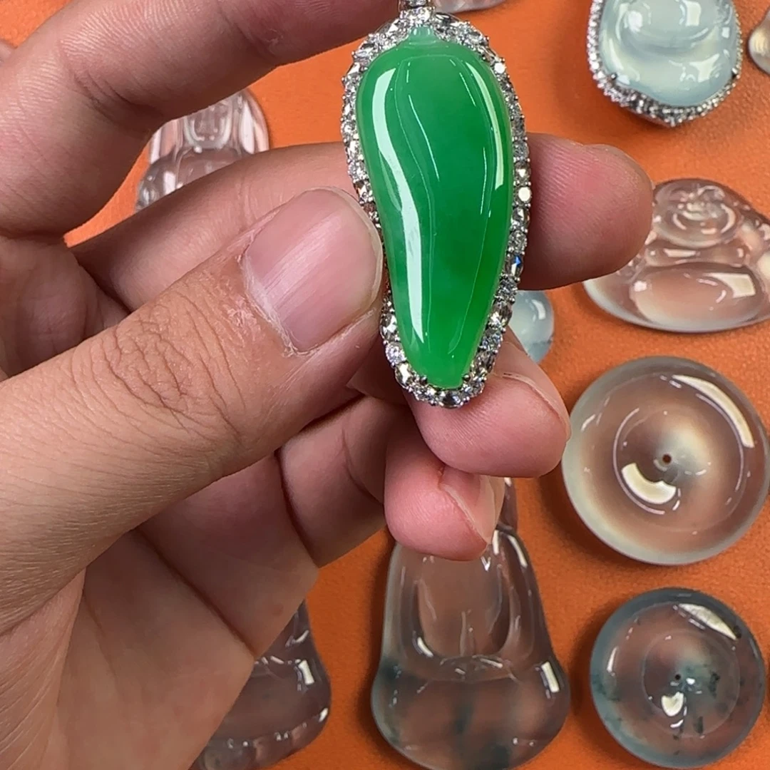 定制翡翠未镶嵌天然