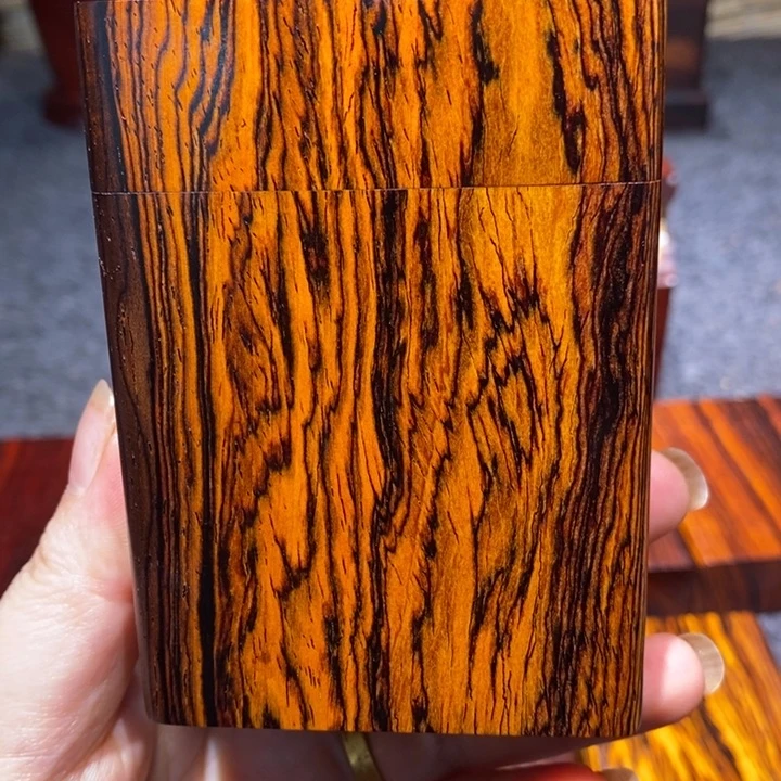 微凹黄檀（南美大红酸枝）呢*粗烟盒