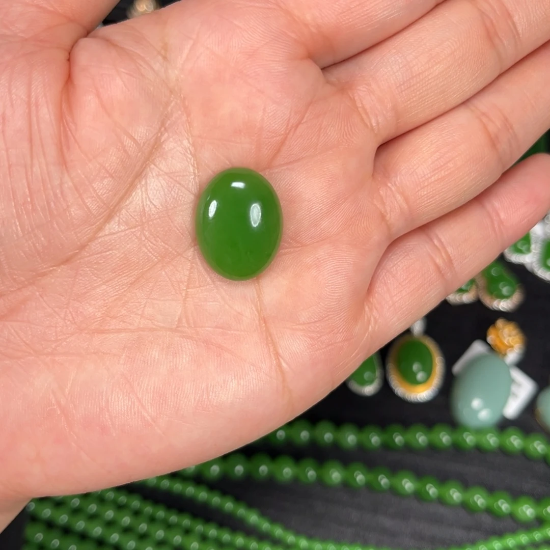 花***雨和田玉（碧玉）未镶嵌珠宝半成品