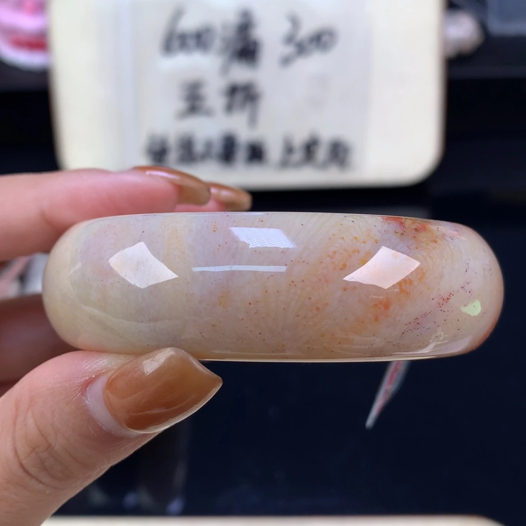 硅化珊瑚（珊瑚玉）未镶嵌颈饰精美手镯五折57口（26号）