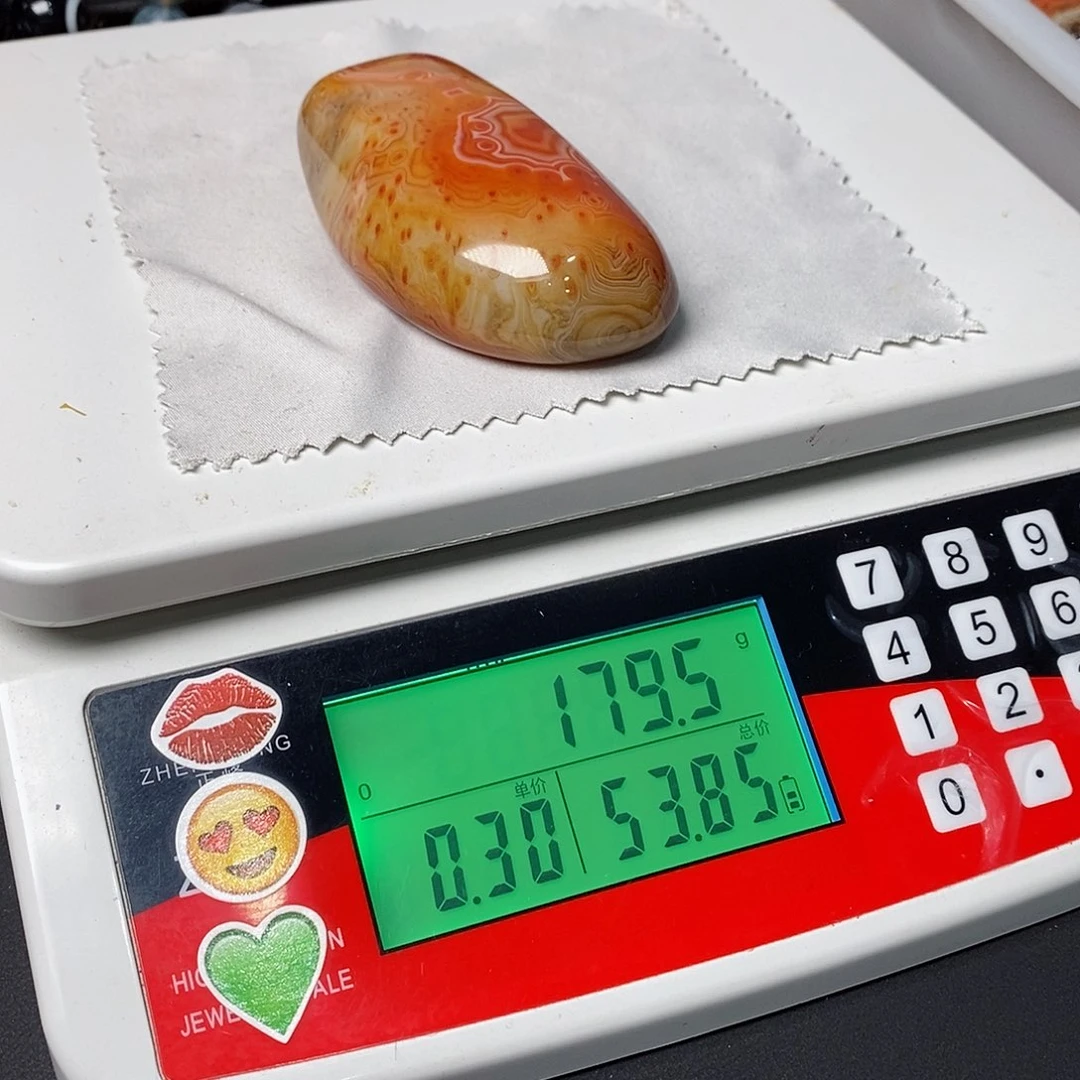 玛瑙/玉髓三毛未镶嵌分**即