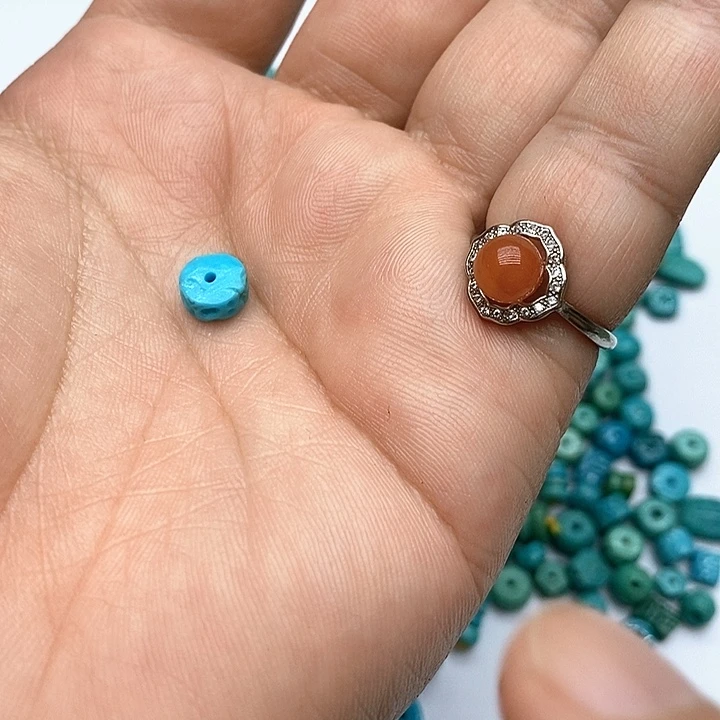 南红玛瑙未镶嵌珠宝奇石