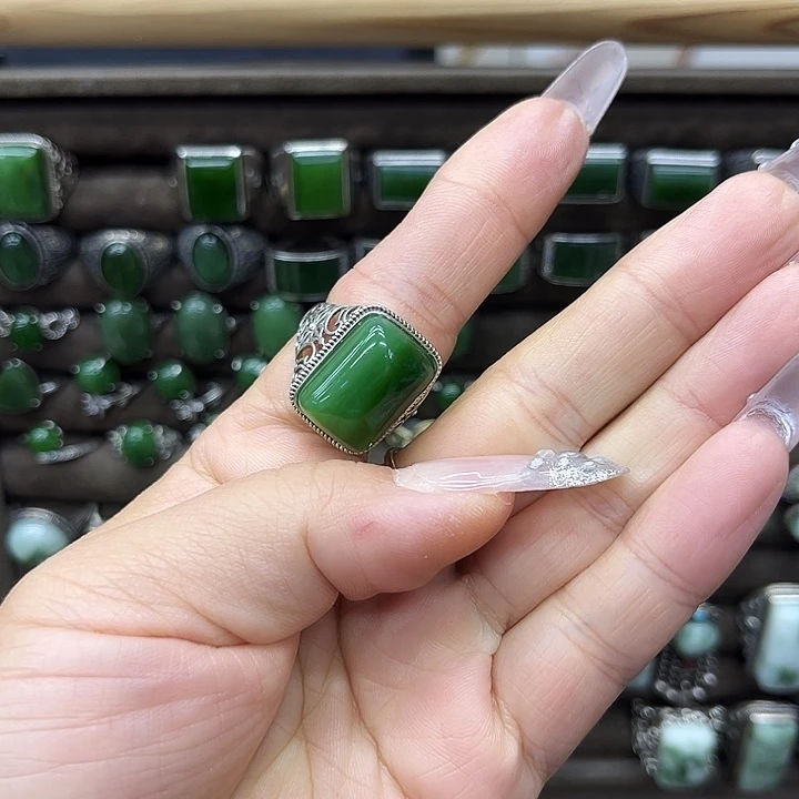 方***艾和田玉银S925镶嵌戒指