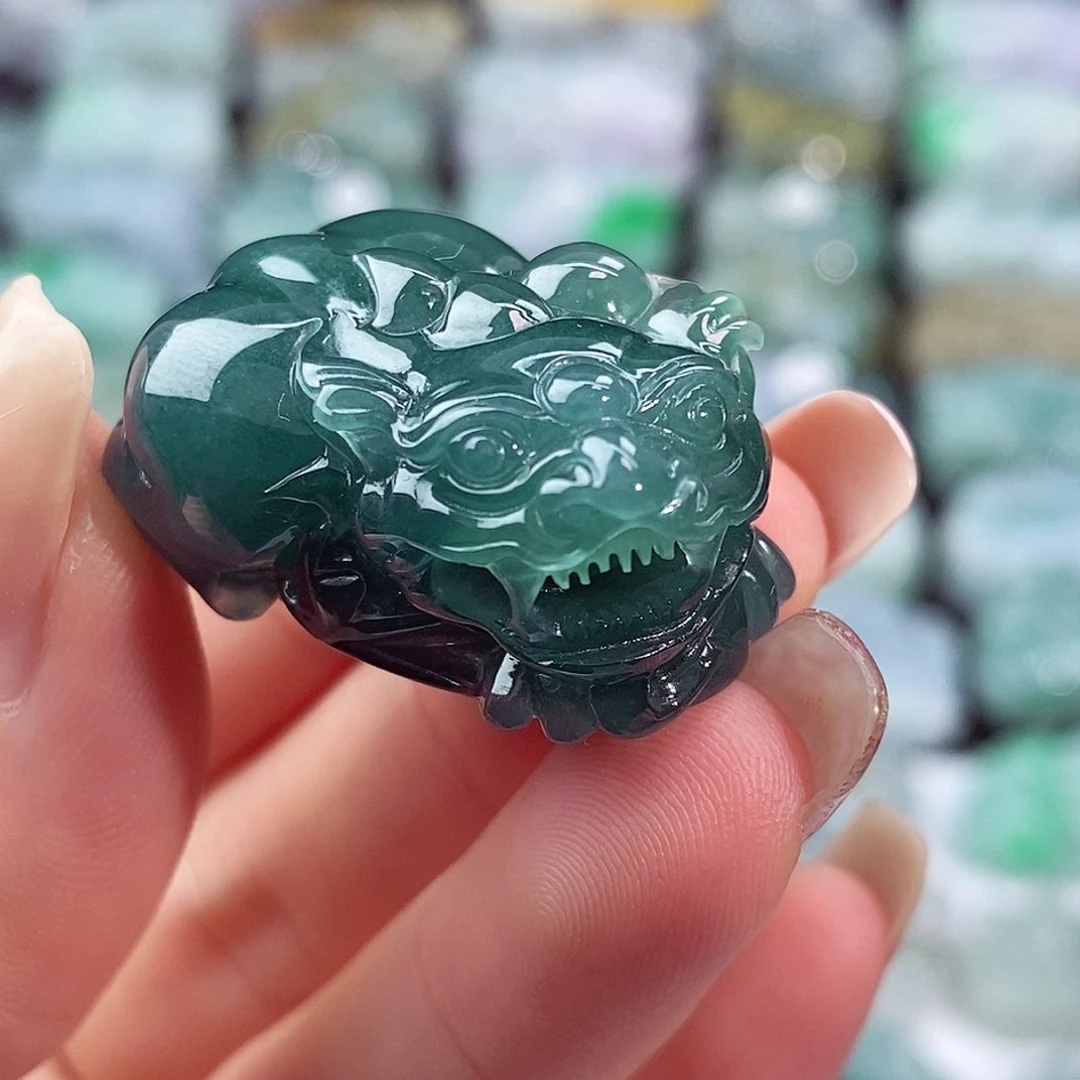 颈饰未镶嵌翡翠天然