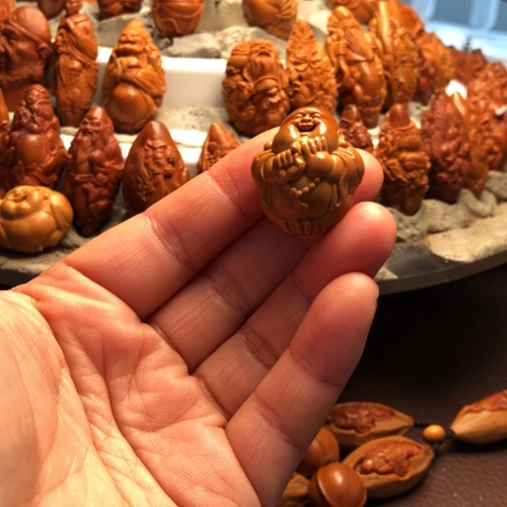 南***青橄榄核吊坠橄榄核雕刻的单子