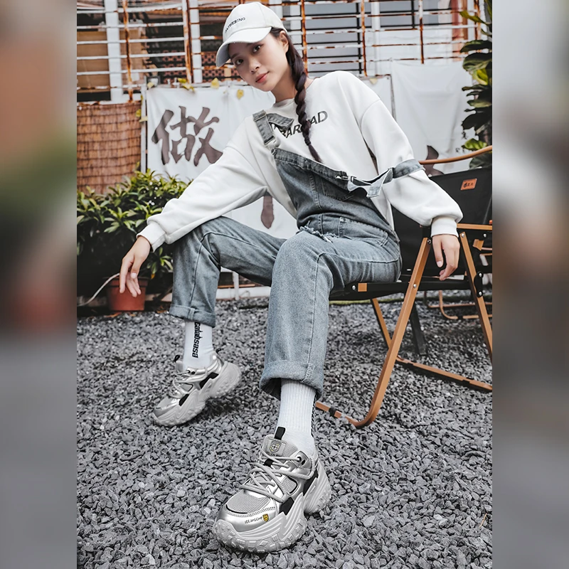 薇娅仕运动鞋厚底增高老爹鞋女2025新款跑鞋复古网面透气运动鞋