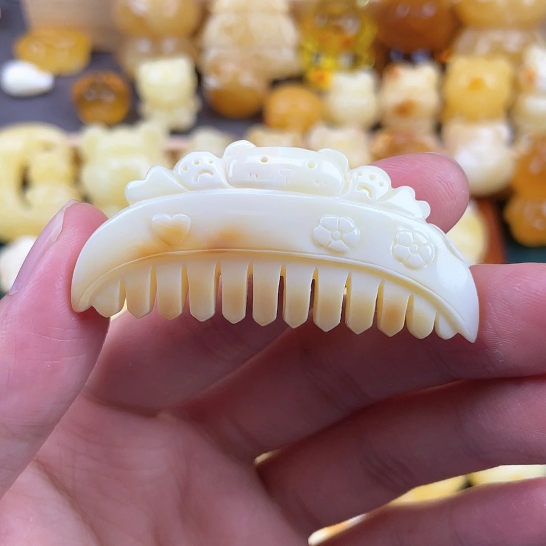 琥珀裸石未镶嵌蜜蜡