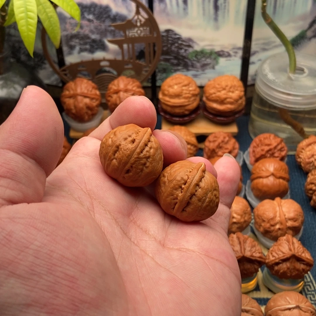 吃***糕文玩核桃把件小手捻