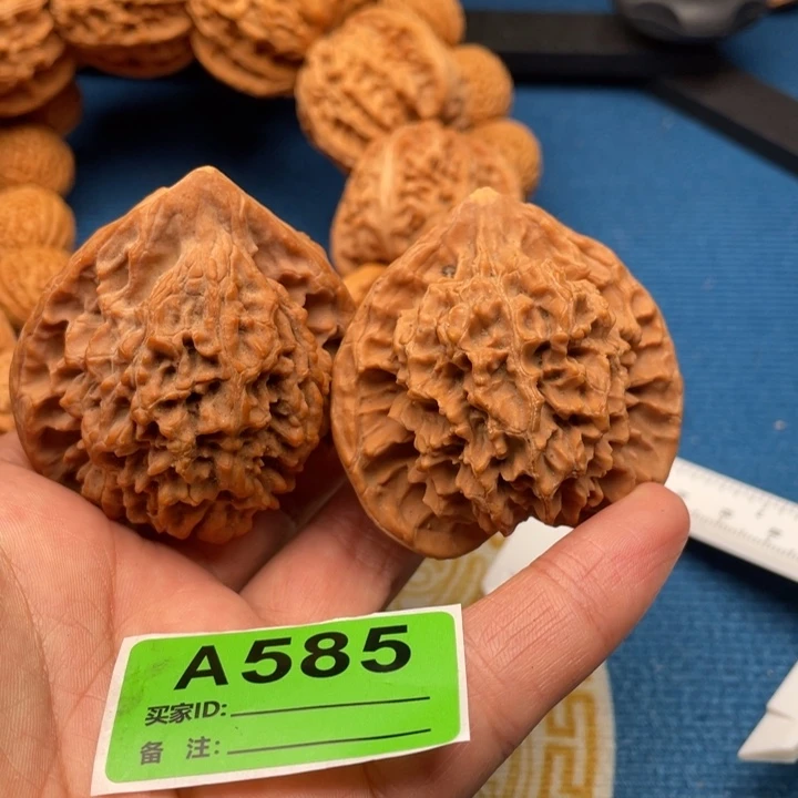 文玩核桃吊坠核桃