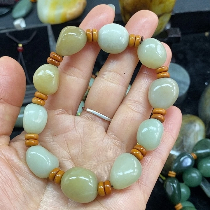 微***溪和田玉未镶嵌挂件