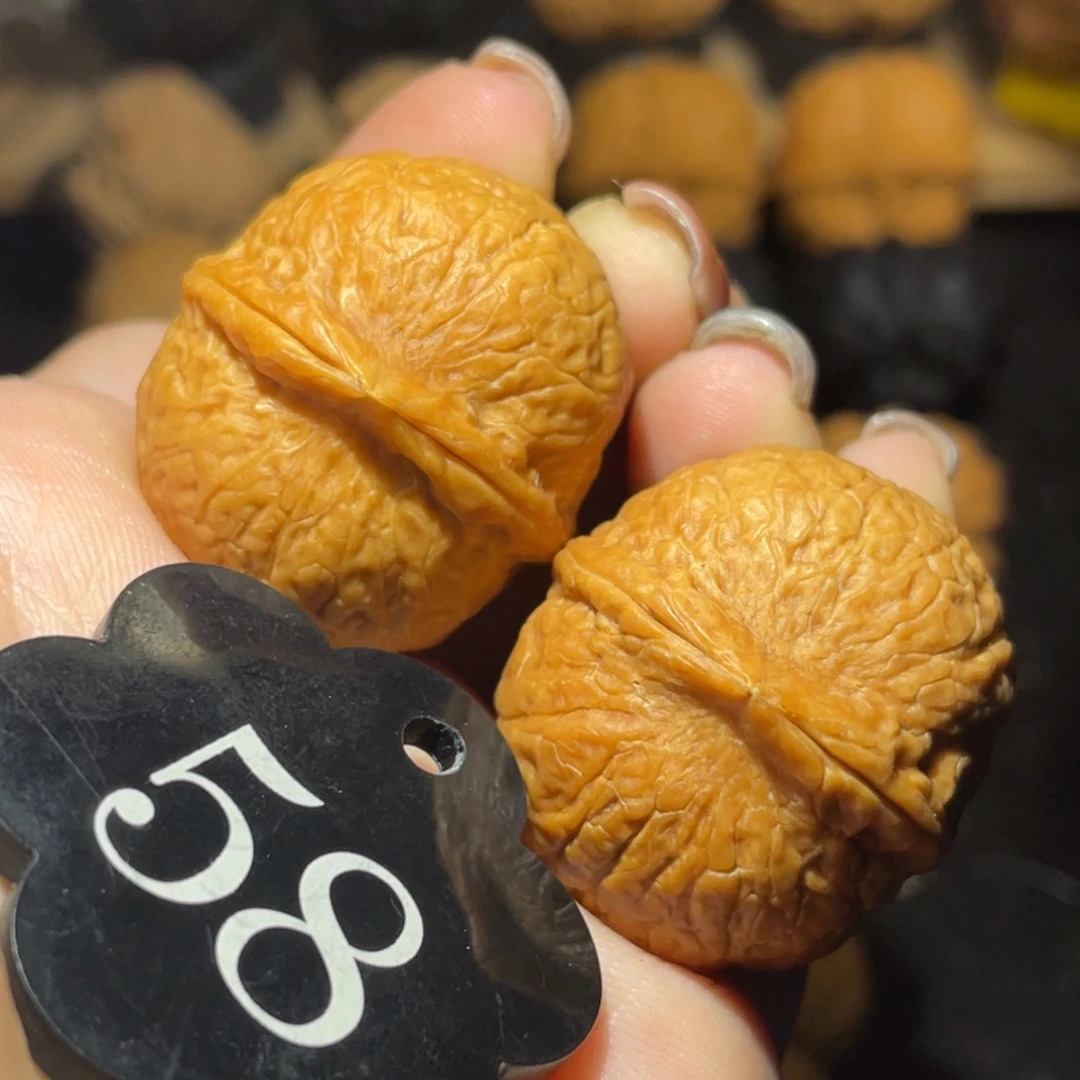 龙珠33尺寸核桃。