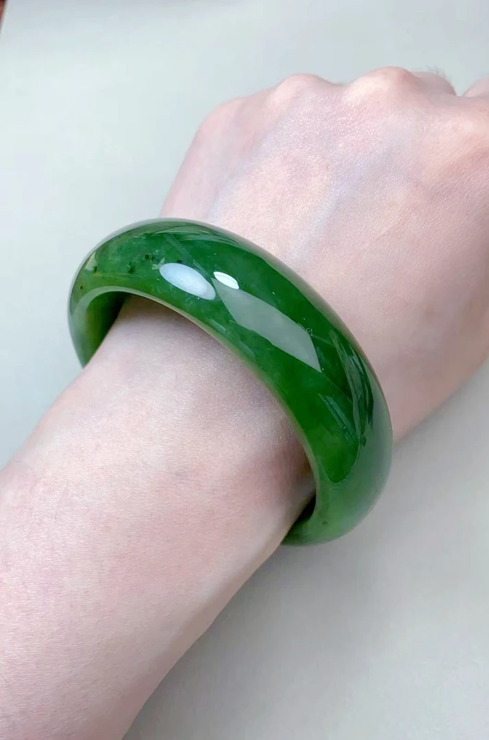 品尚和田玉 俄罗斯老料和田碧玉手镯 56.6圈口