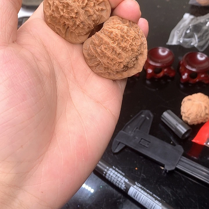 文玩核桃吊坠43灯笼