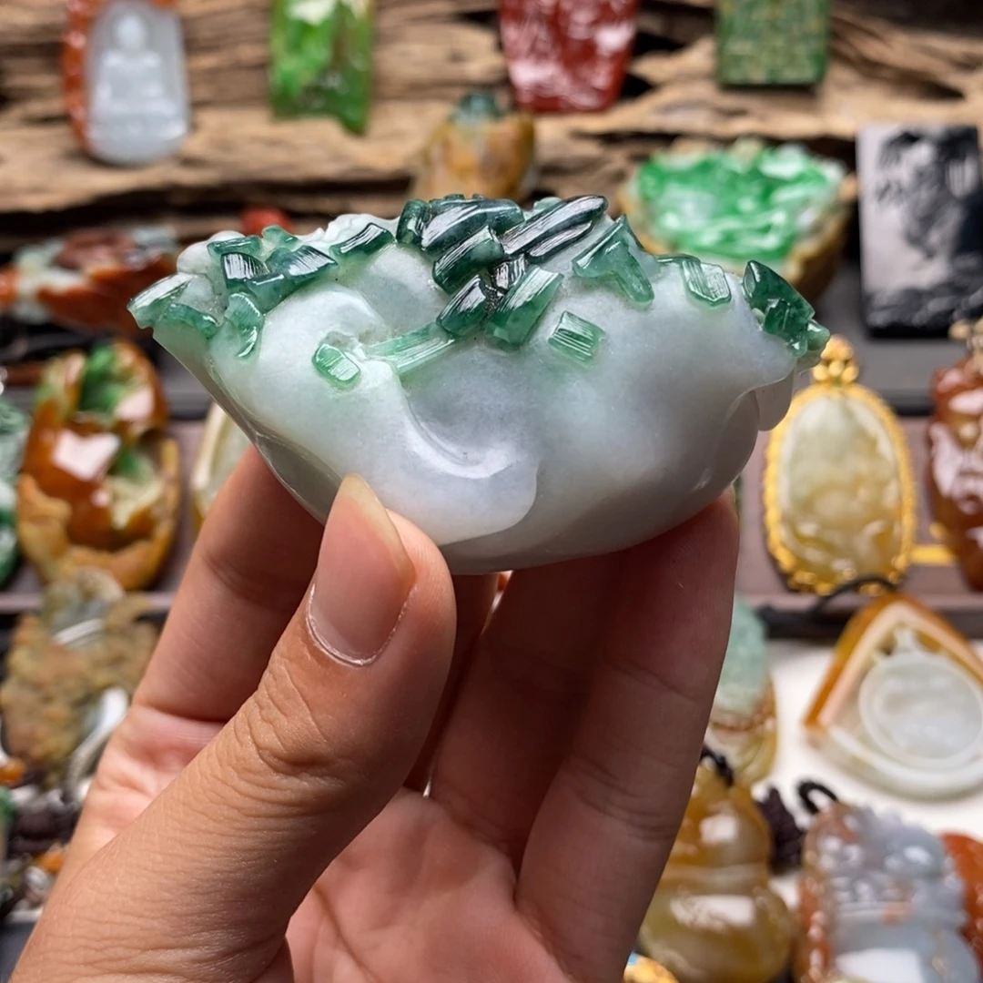 未镶嵌挂件翡翠一