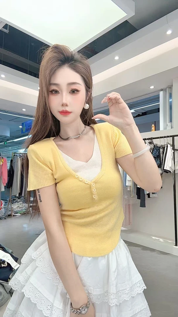 悠悠 气质简约撞色显瘦假两件套薄款针织衫时尚韩版上衣