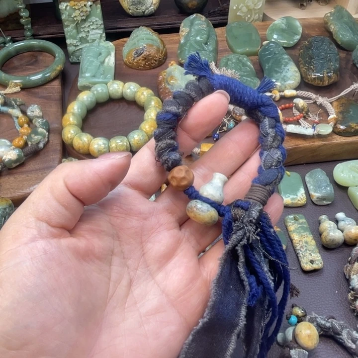 岫岩河磨玉（透闪石质玉）未镶嵌珠宝奇石