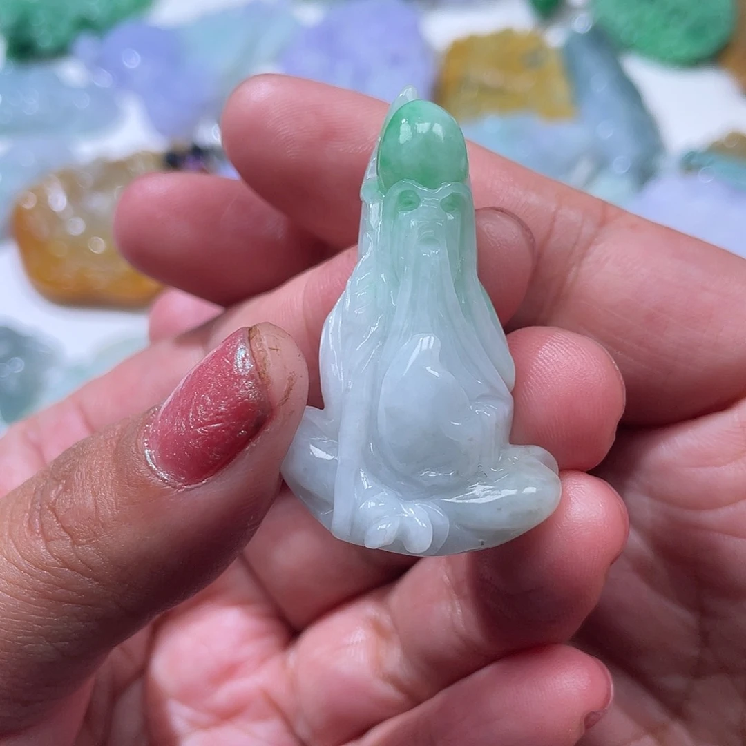 颈饰未镶嵌翡翠泰***河翡玉缘翡翠
