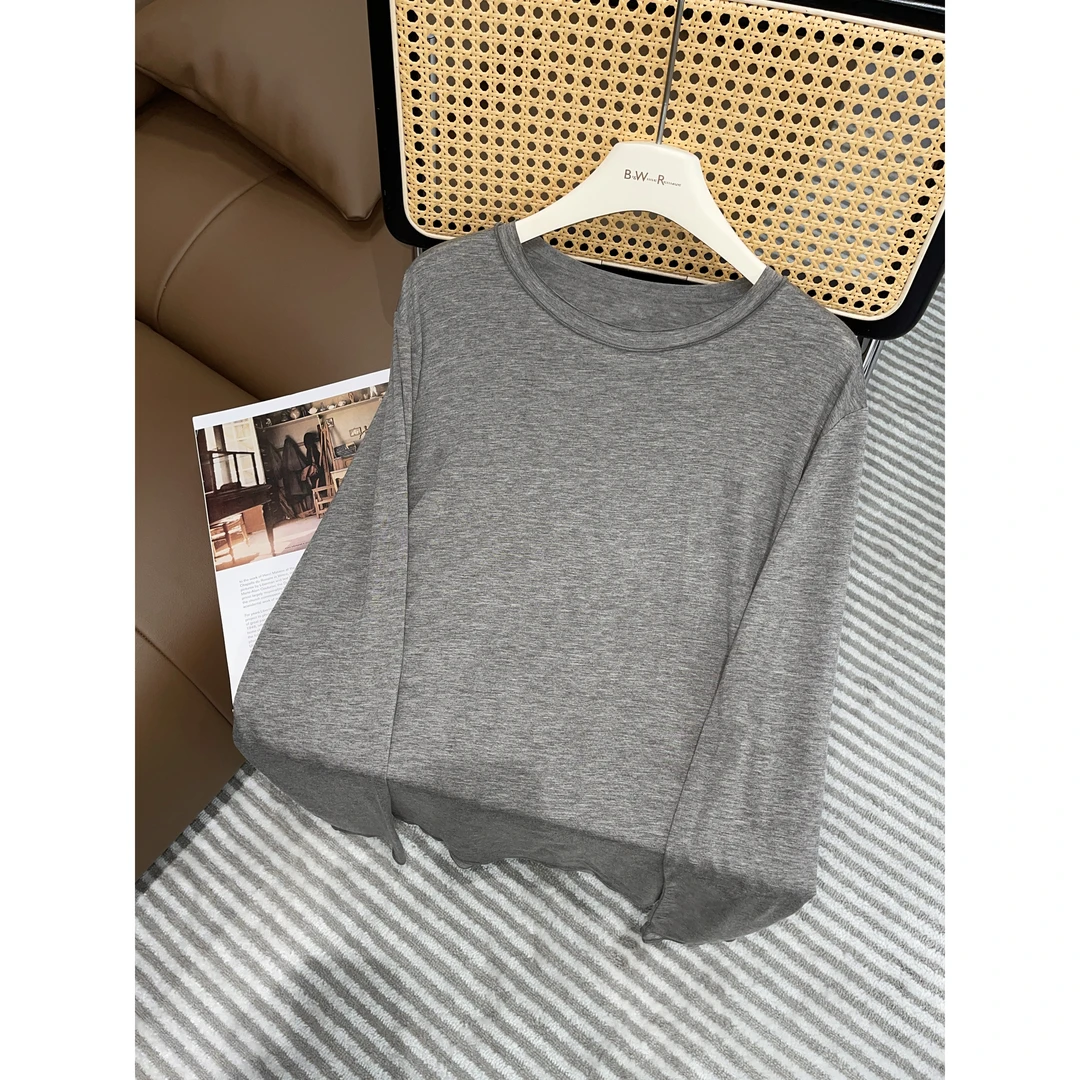 “舒感随行”显脸小休闲时尚潮流打底衫 D5L399