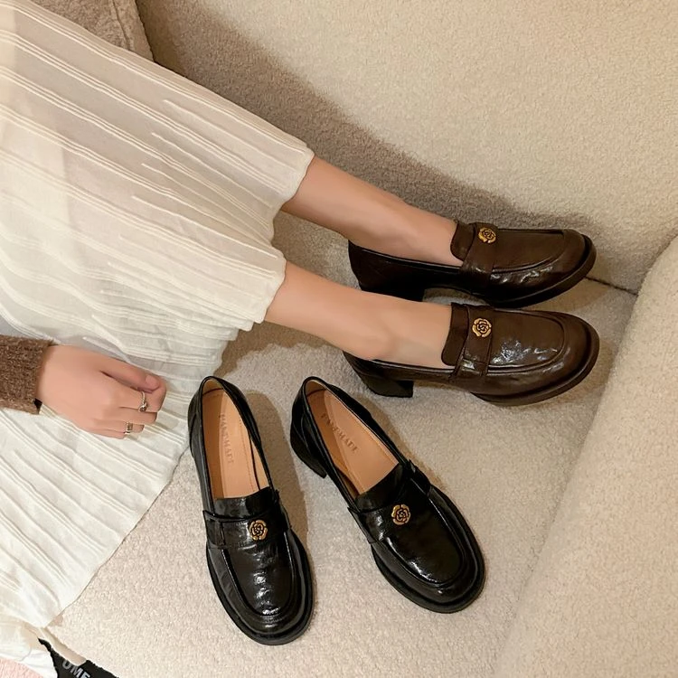 羊皮~5.5cm英伦风山茶花粗跟乐福鞋女春秋新款厚底真皮圆头小皮鞋