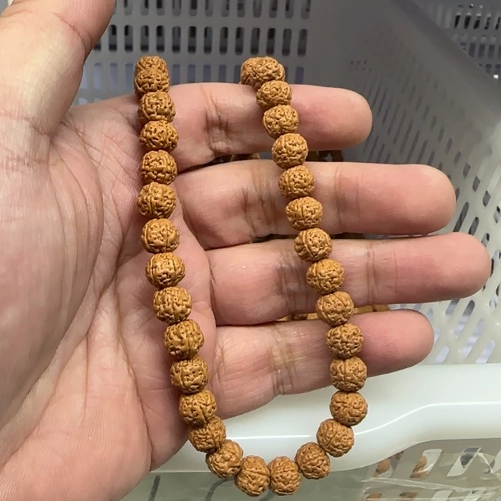 白玉菩提吊坠白色640