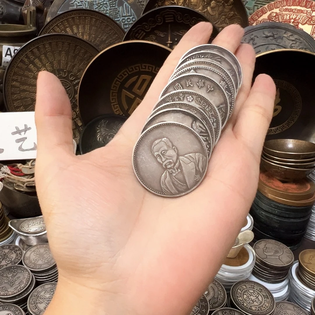 金属复古风格摆件