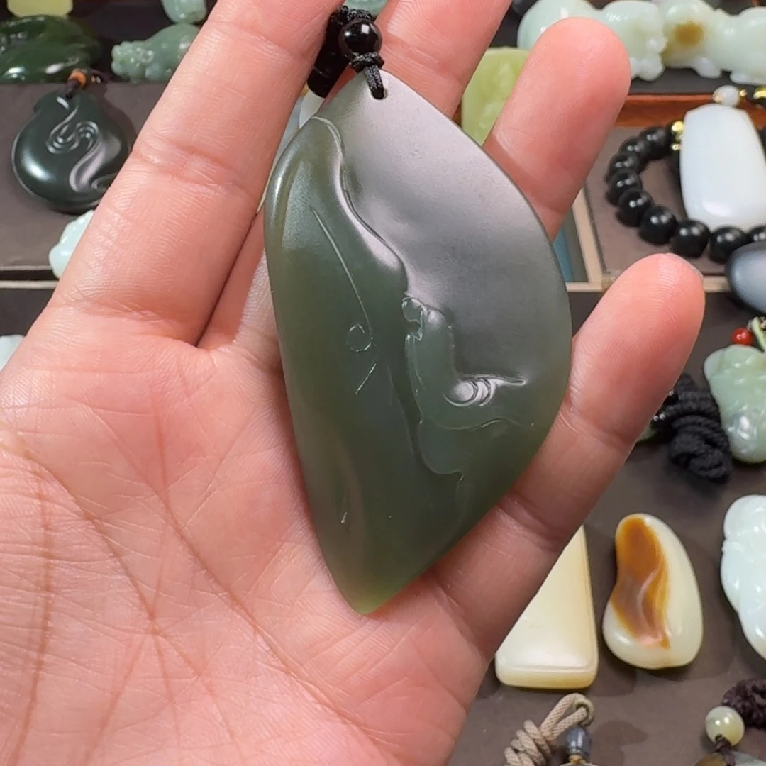 和田玉未镶嵌挂件行*域