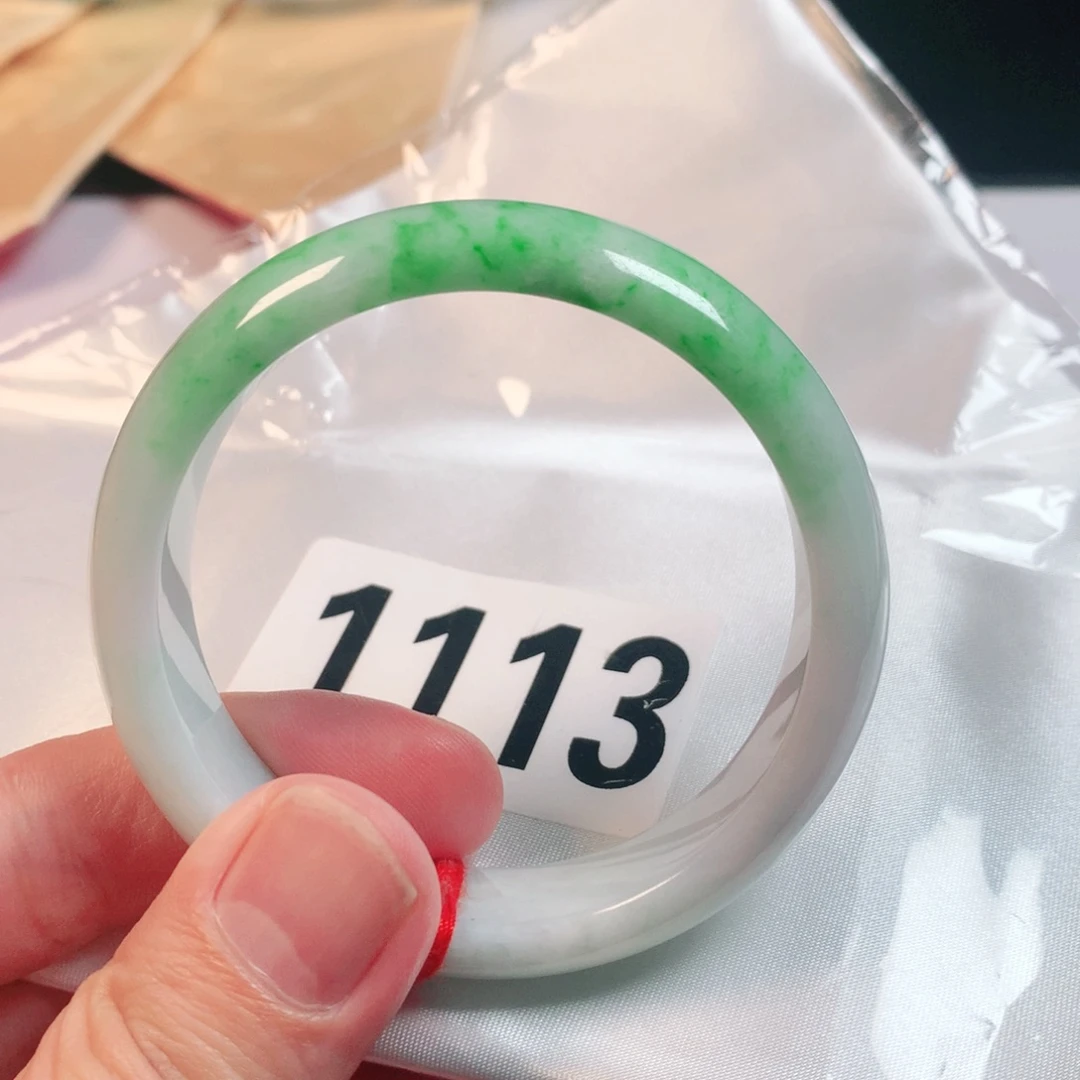 翡翠手镯未镶嵌翡翠手镯1113