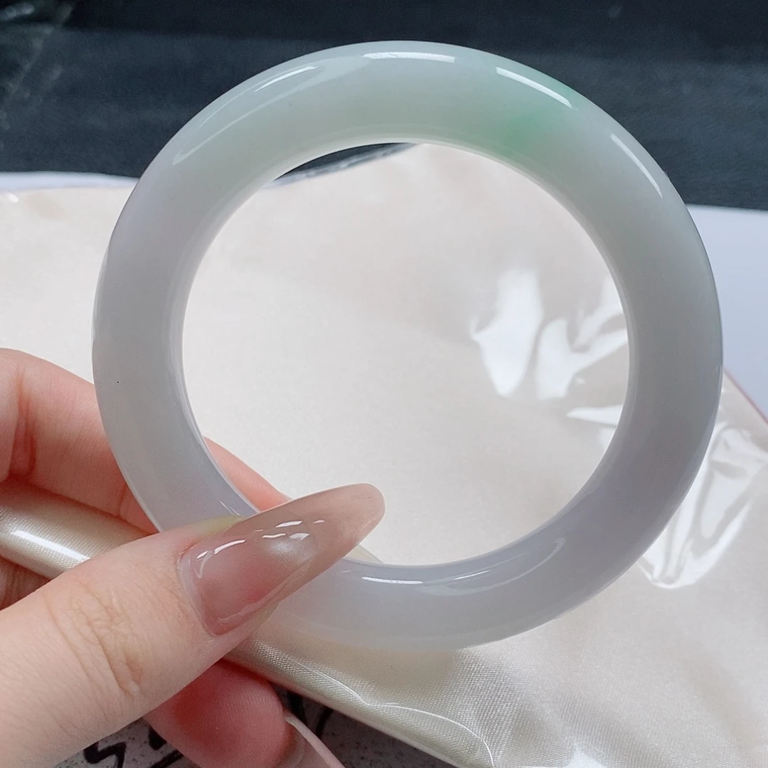 【闪购商品】未镶嵌手镯（圆镯）翡翠407号