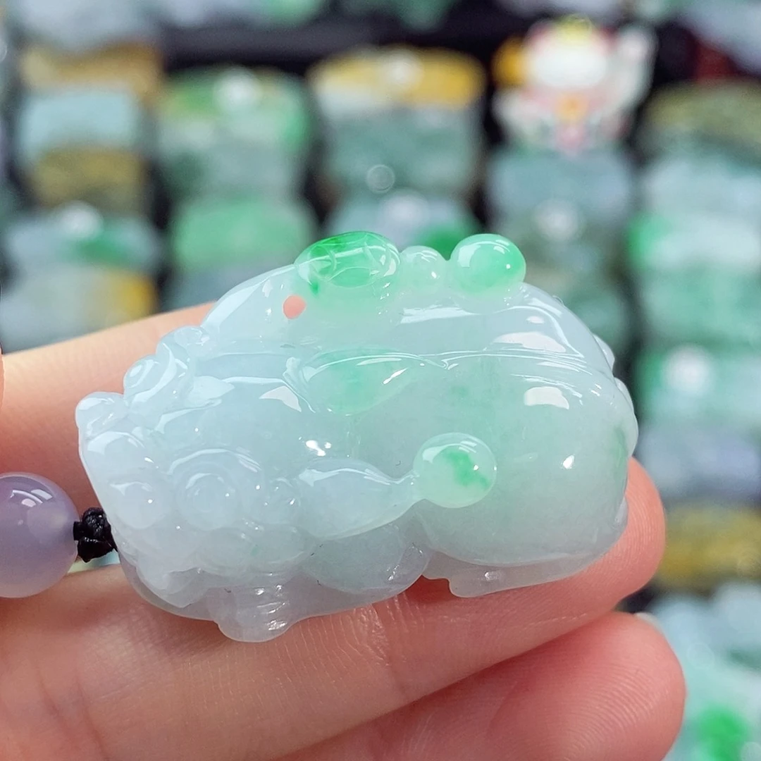 颈饰未镶嵌翡翠天然