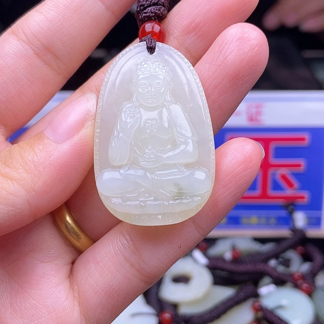 颈饰未镶嵌和田玉