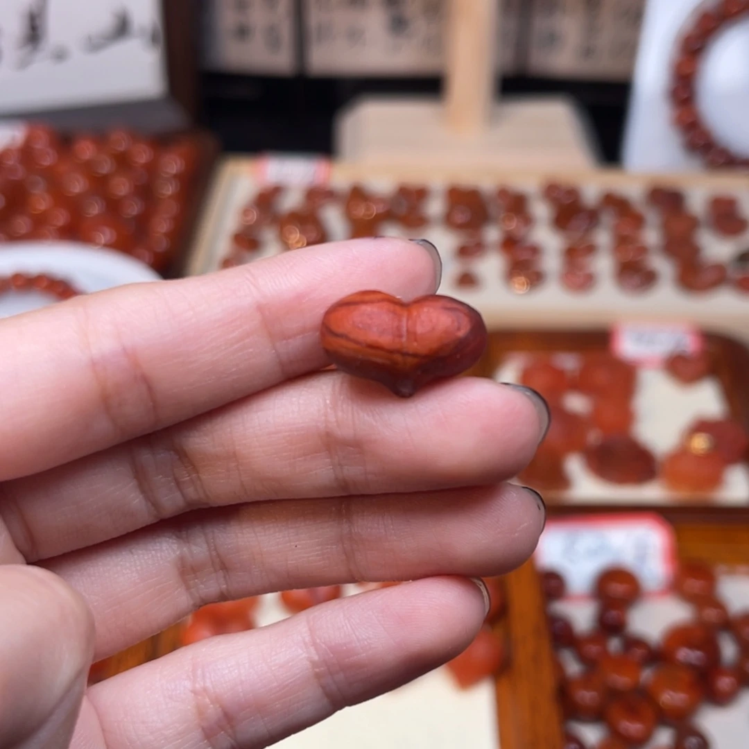 米***界南红玛瑙未镶嵌吊坠(不含链)