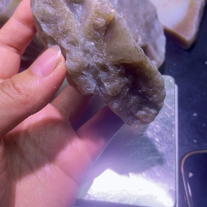 和田玉未镶嵌珠宝半成品