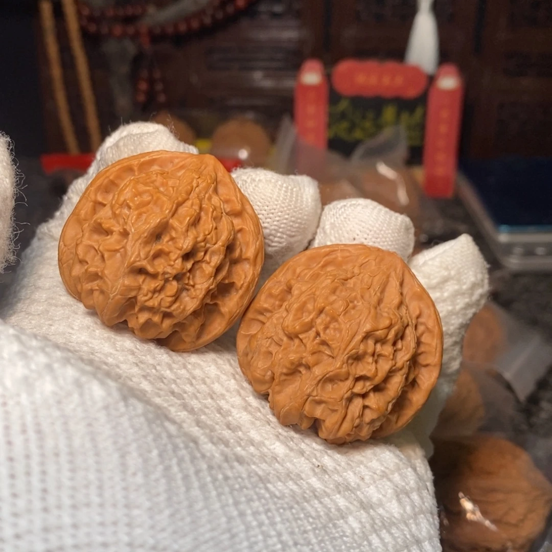 文玩核桃把件野牛