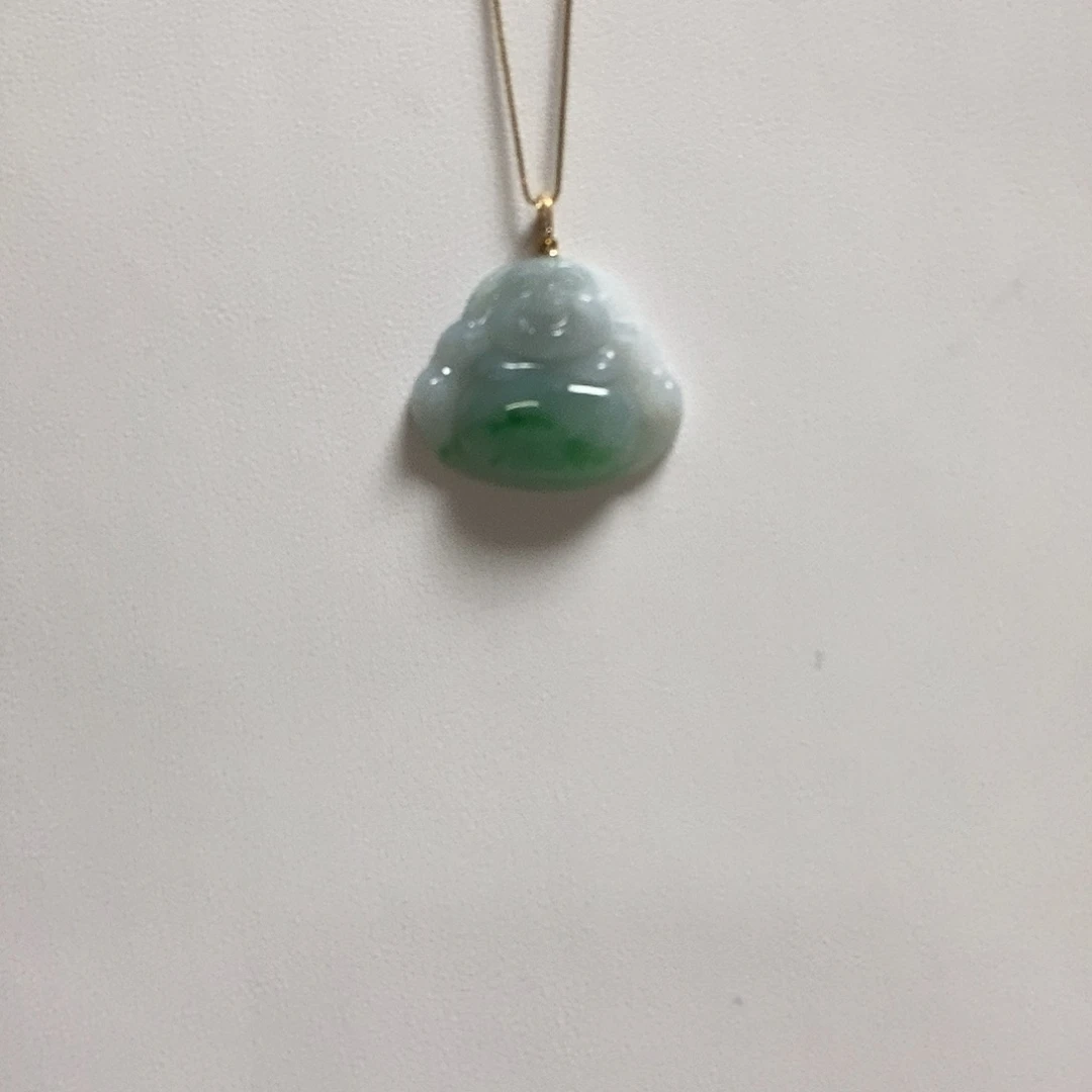 颈饰18K金镶嵌翡翠佛